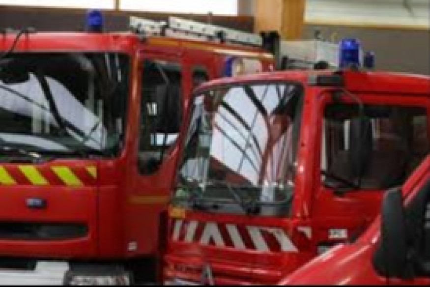 Homps : un hangar agricole de 1 600 m² et plusieurs centaines de bottes de paille détruits par un violent incendie